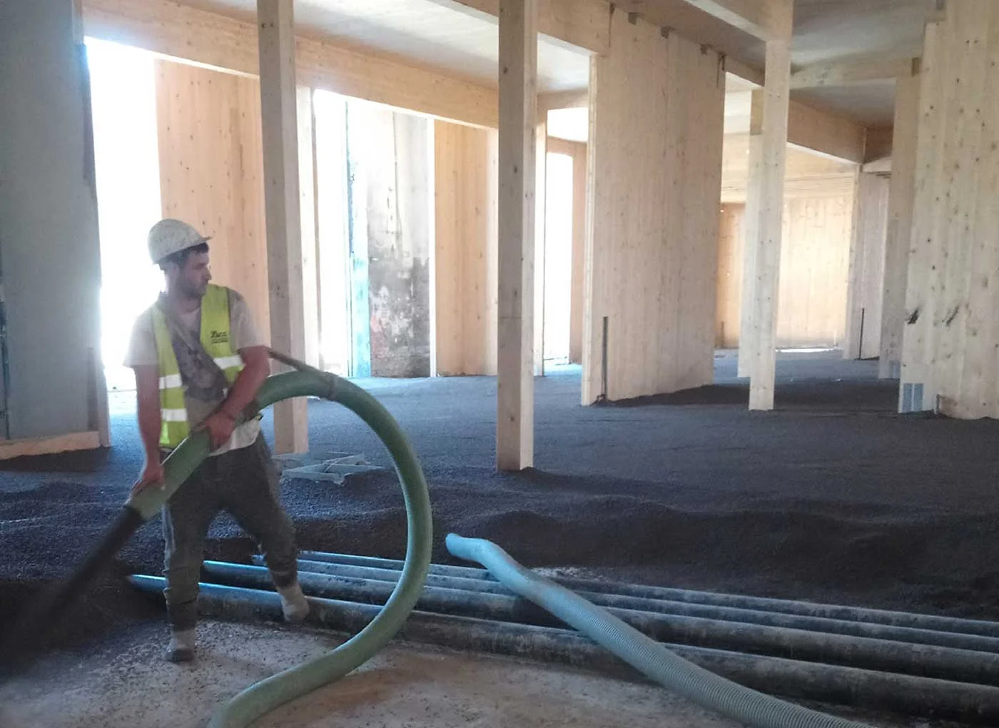 isolamento-contro-terra-edifici-legno