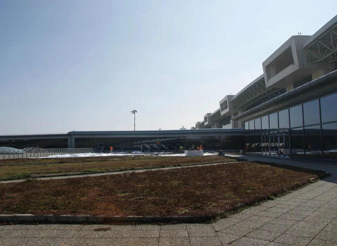 aeroporto-malpensa-giardino-pensile-agrileca-lecagreen-11