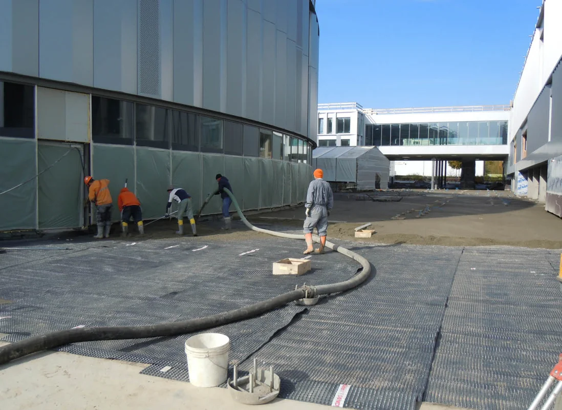 centro-commercial-ilife-etoy-alleggerimento-1