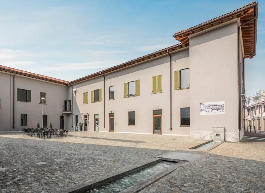 lecacem-mini_vimodrone_residenza_le-corti_corte