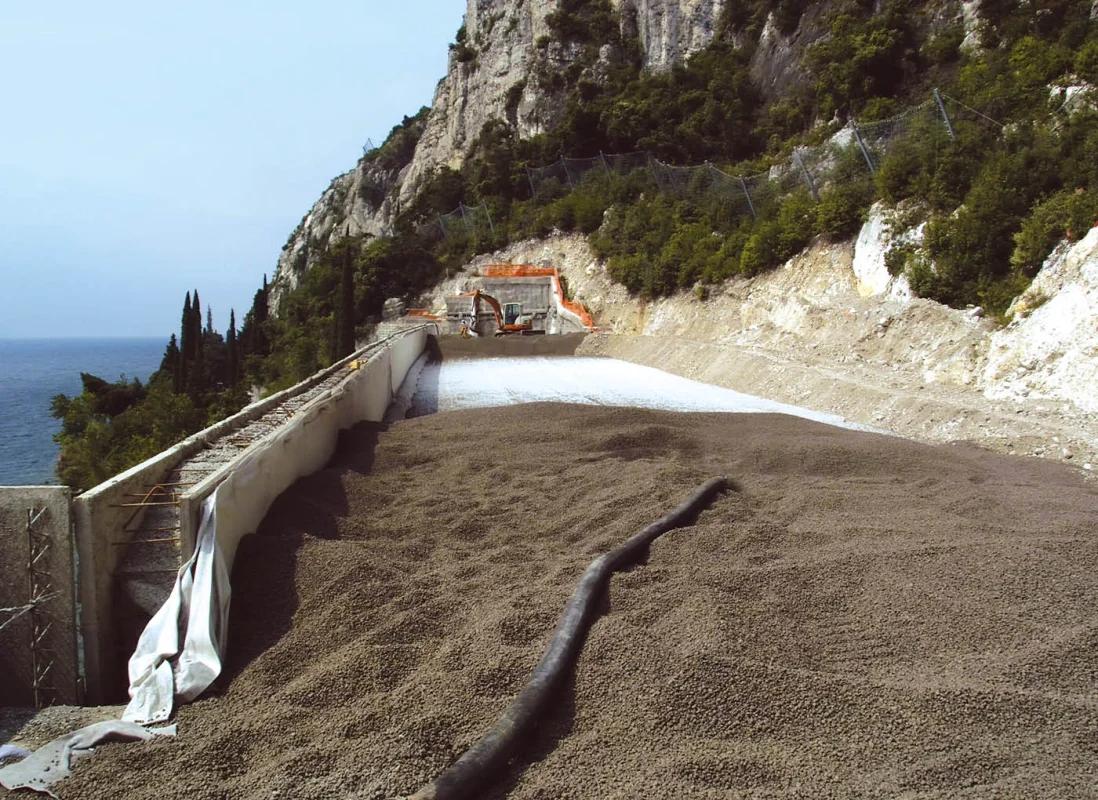 protezione-caduta-massi-argila-espansa-AG12-4