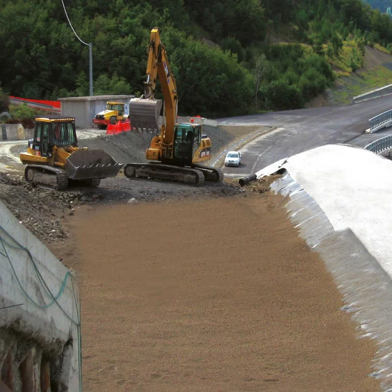 Realizzazione di rilevati e riempimenti