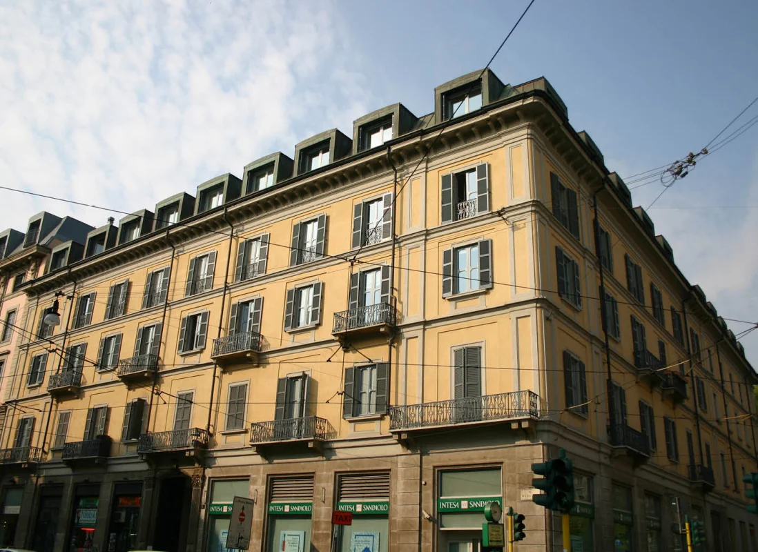 Ristrutturazione edificio residenziale – Milano