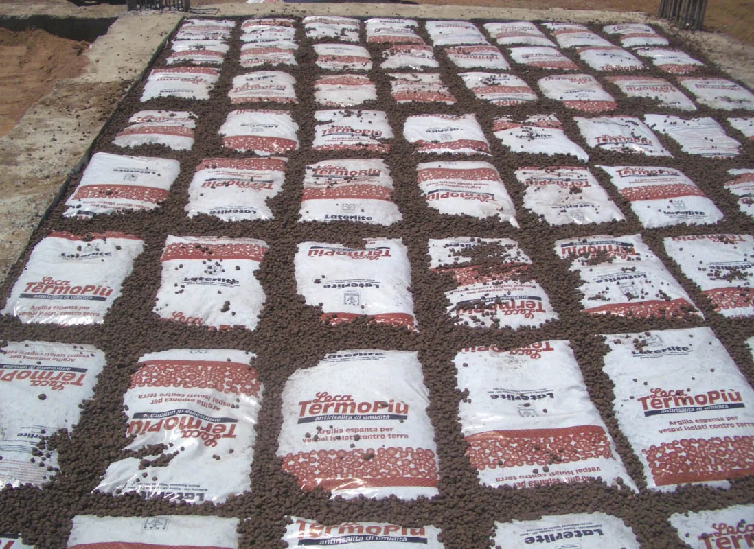 sacco-leca-termopiù-contro-terra-P3-9
